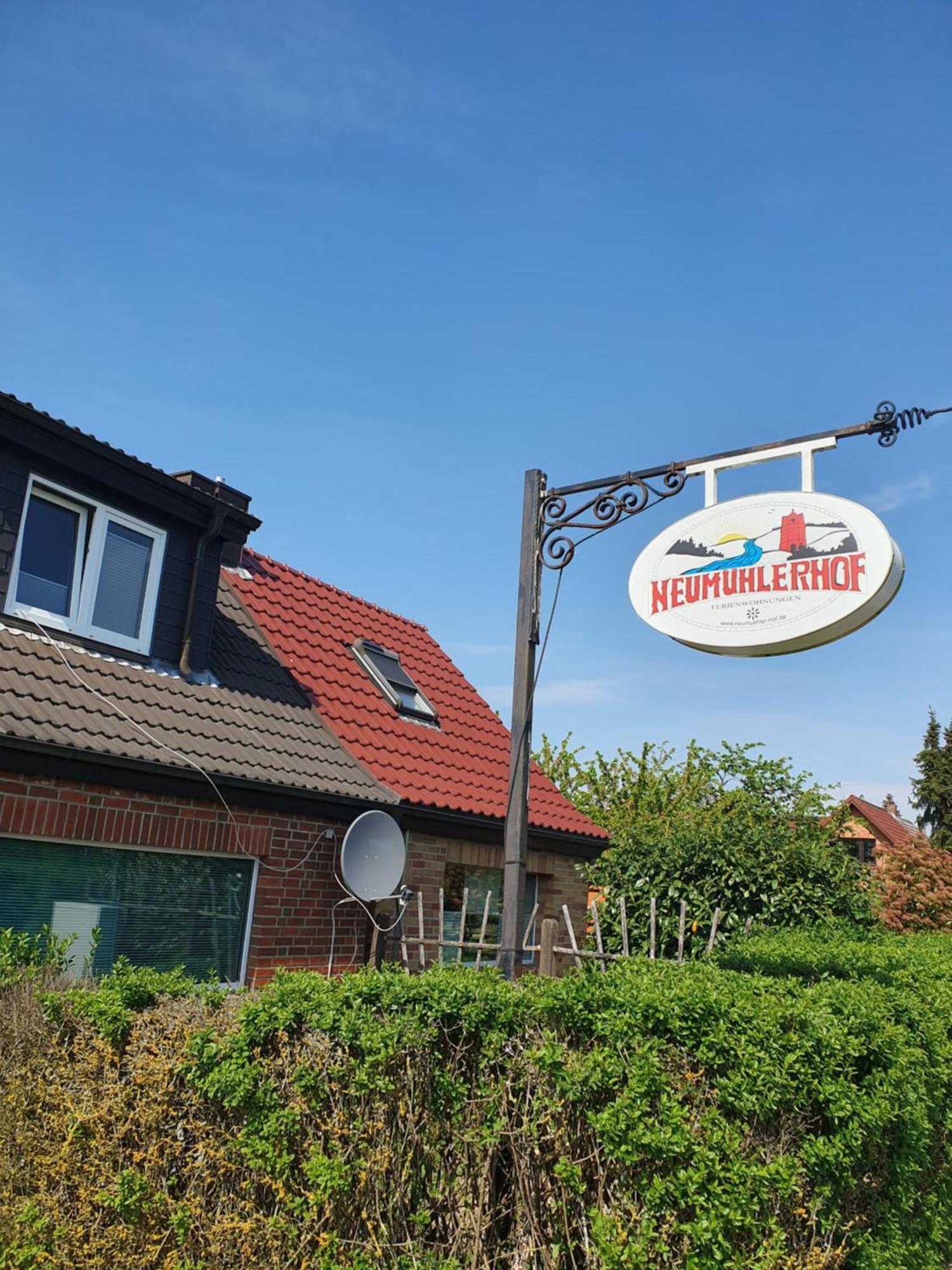 Neumuehler Hof- Ferienwohnung "Benjamin" Mit Grosser Privater Dachterasse Und Guter Anbindung In Die City 什未林 外观 照片